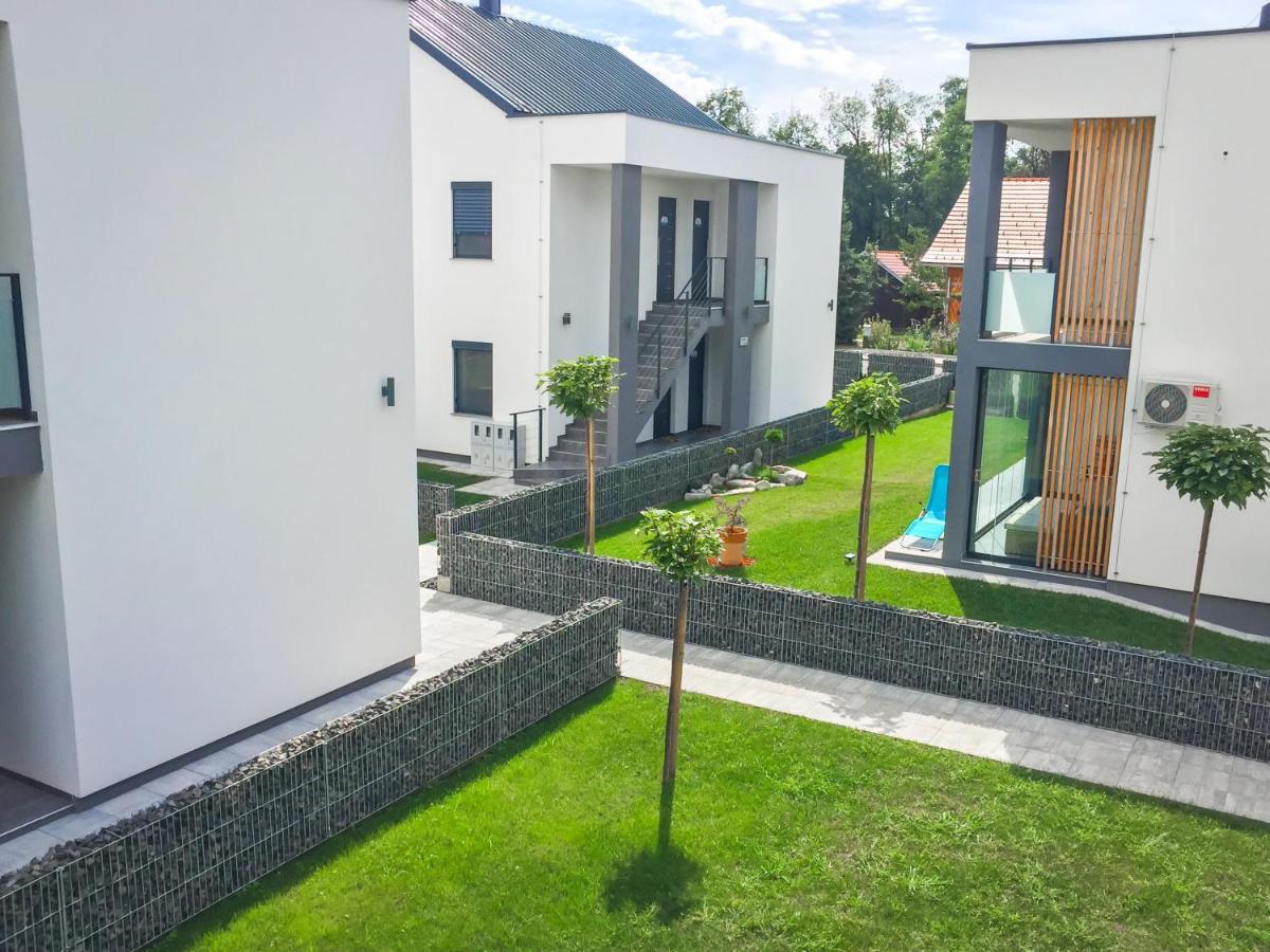 Apartma Mariposa Banovci Esterno foto